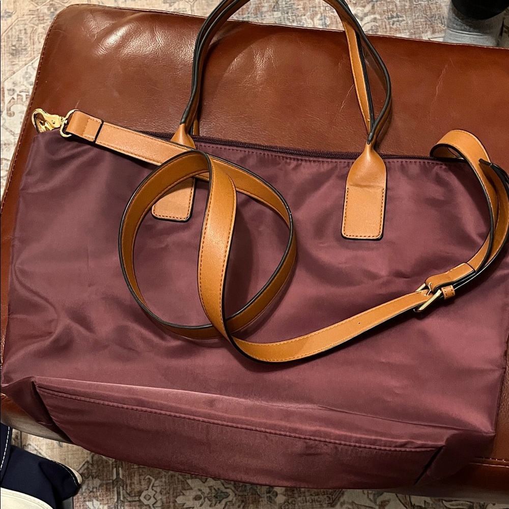 Elegant Burgundy and Tan Men's Duffel Bag